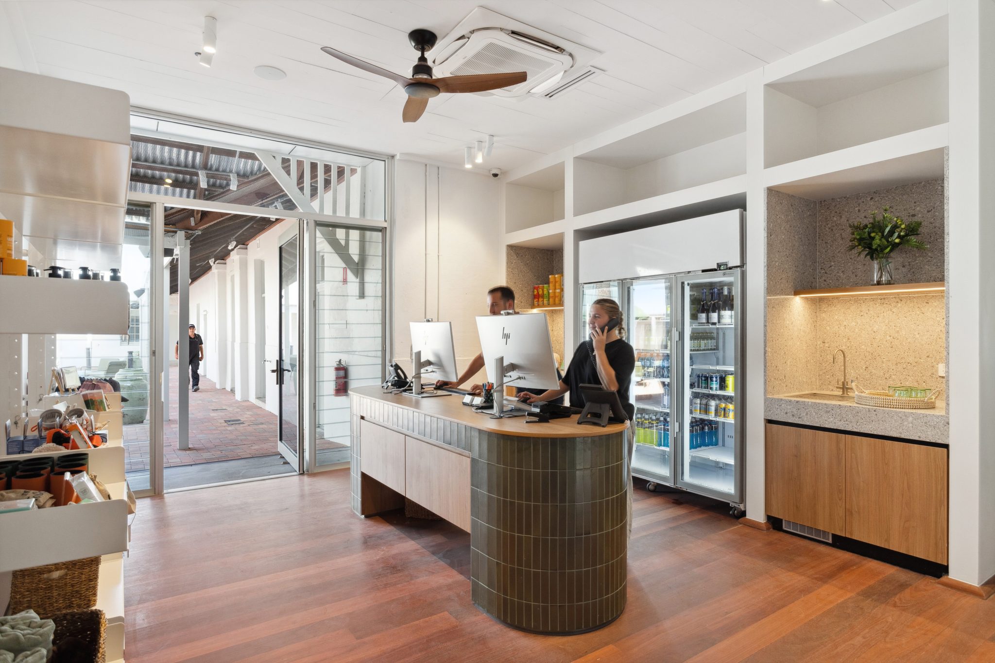 PRINT The Lodge, Rottnest 27