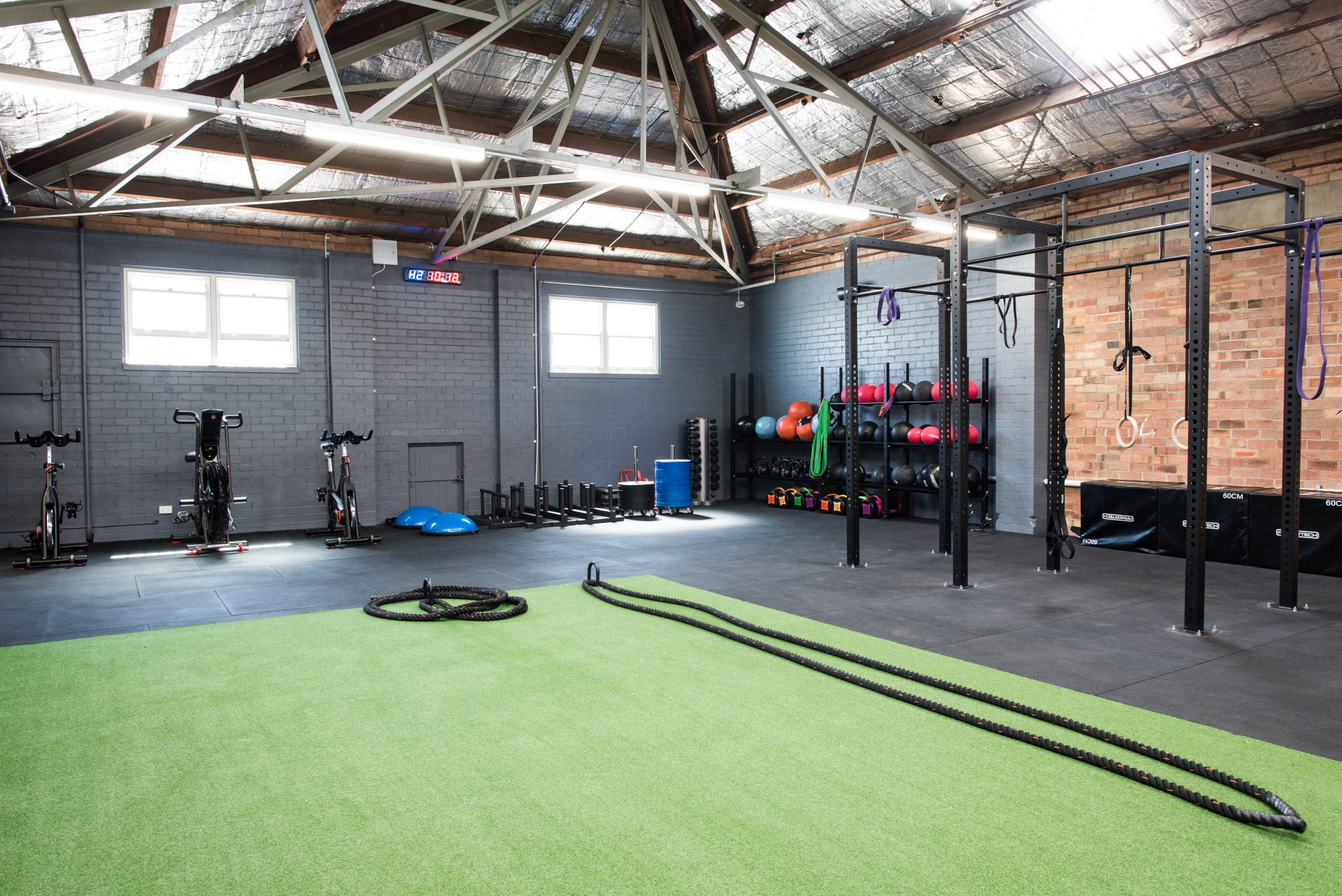 Portfolio-Revo-Fitness-Victoria-Park-HiRes-02